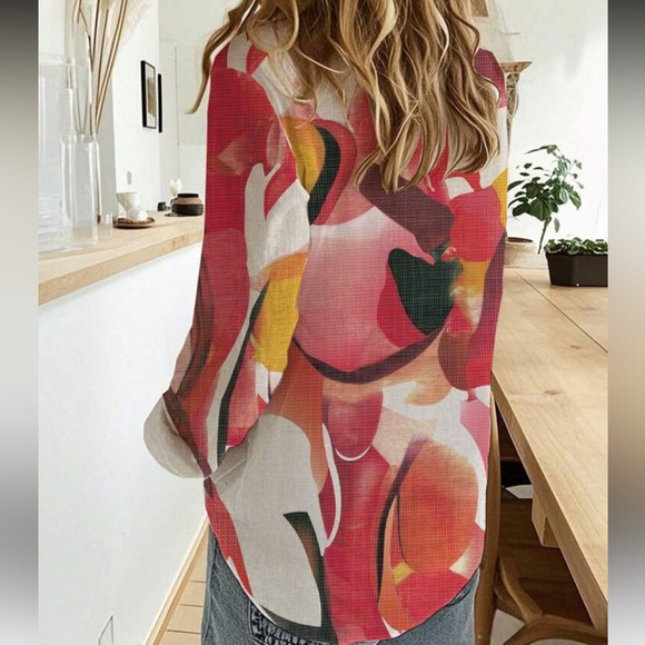 New Floral Print Button-Up Blouse - Picture 2 of 7